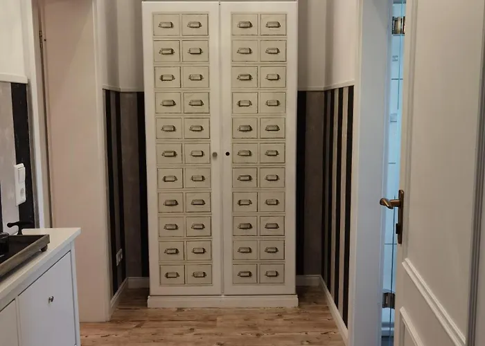 Alte Bank Apartment *