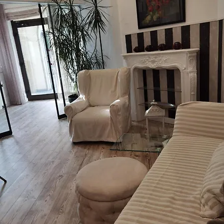 Alte Bank Apartment